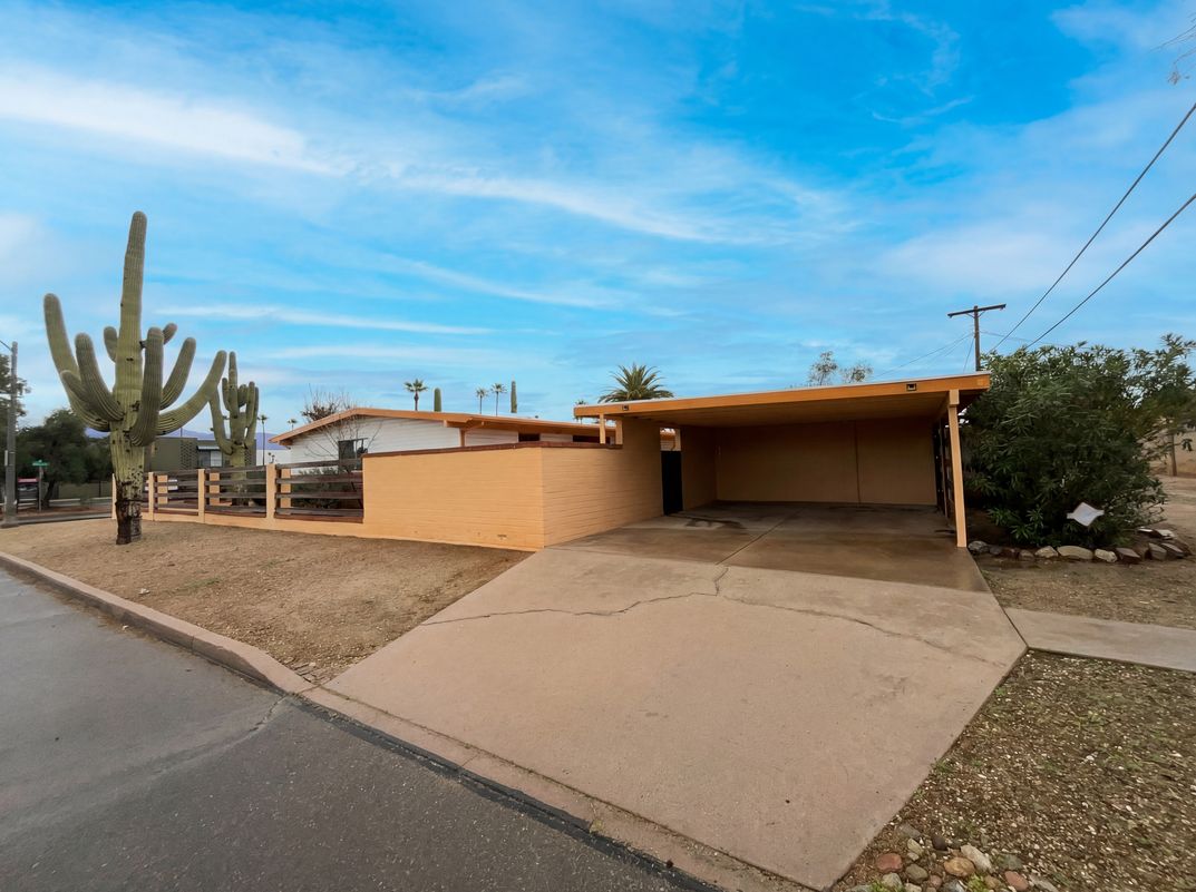 Photo 7 of 22 of 5202 E 2nd St, Tucson, AZ