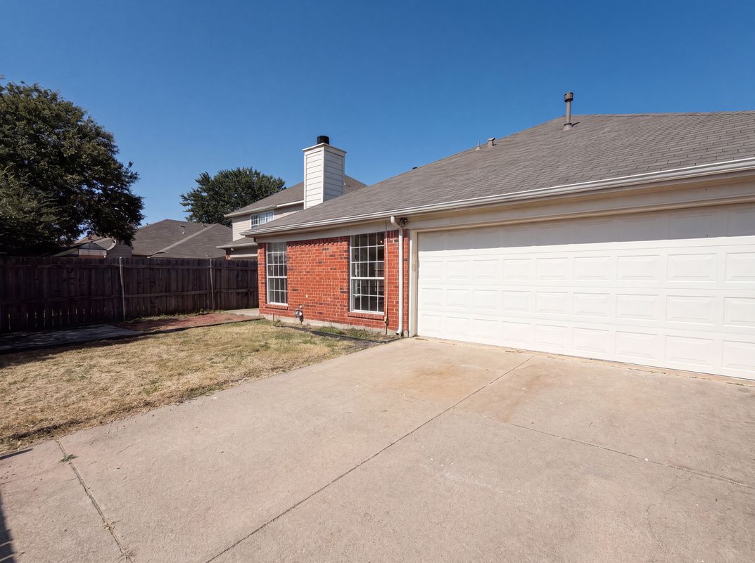 Photo 24 of 26 of 7008 Chateau Dr, Frisco, TX