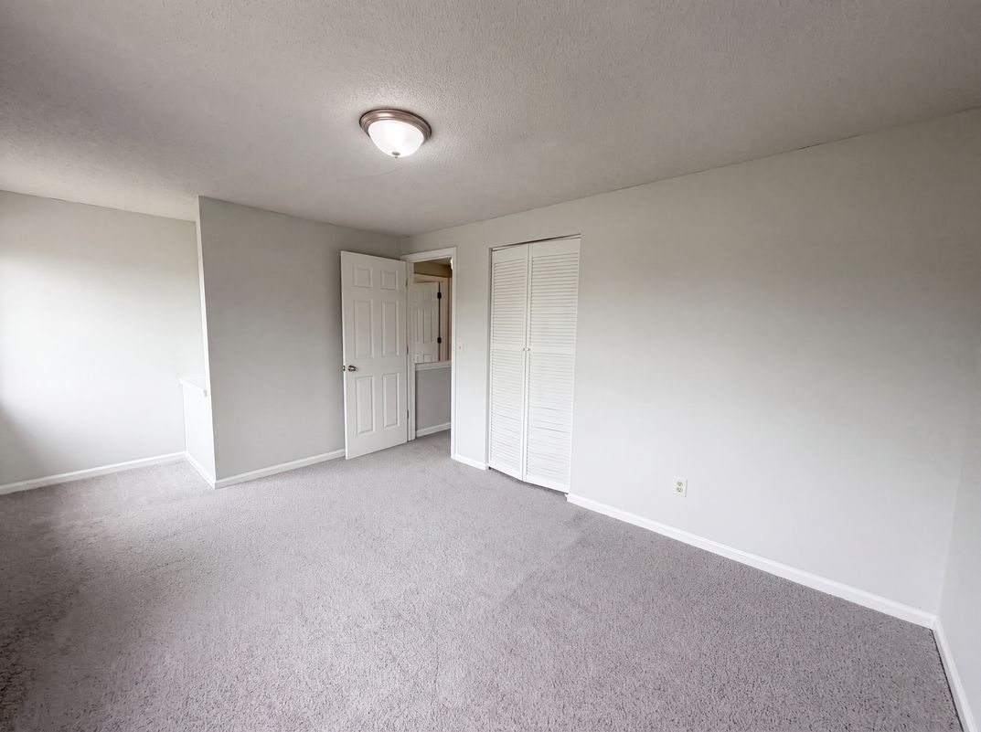Photo 16 of 20 of 6786 Moss Ct, North Charleston, SC