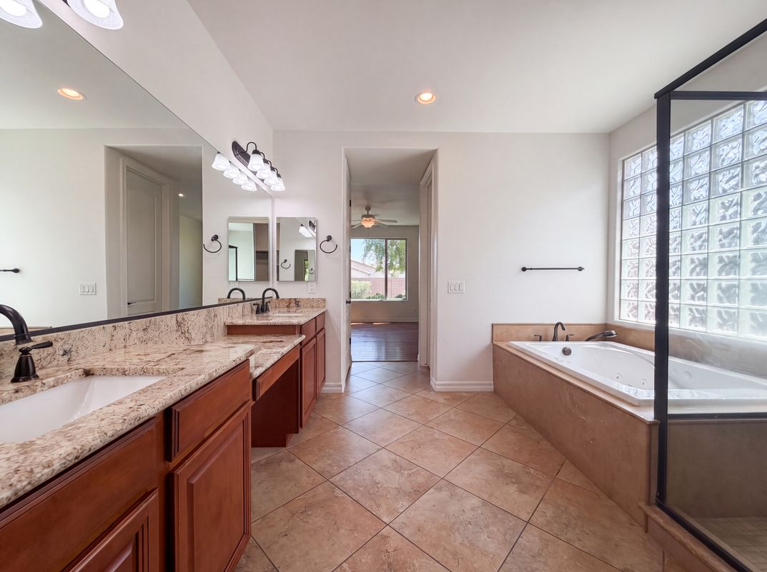 Photo 13 of 27 of 11 W Canyon Way, Chandler, AZ