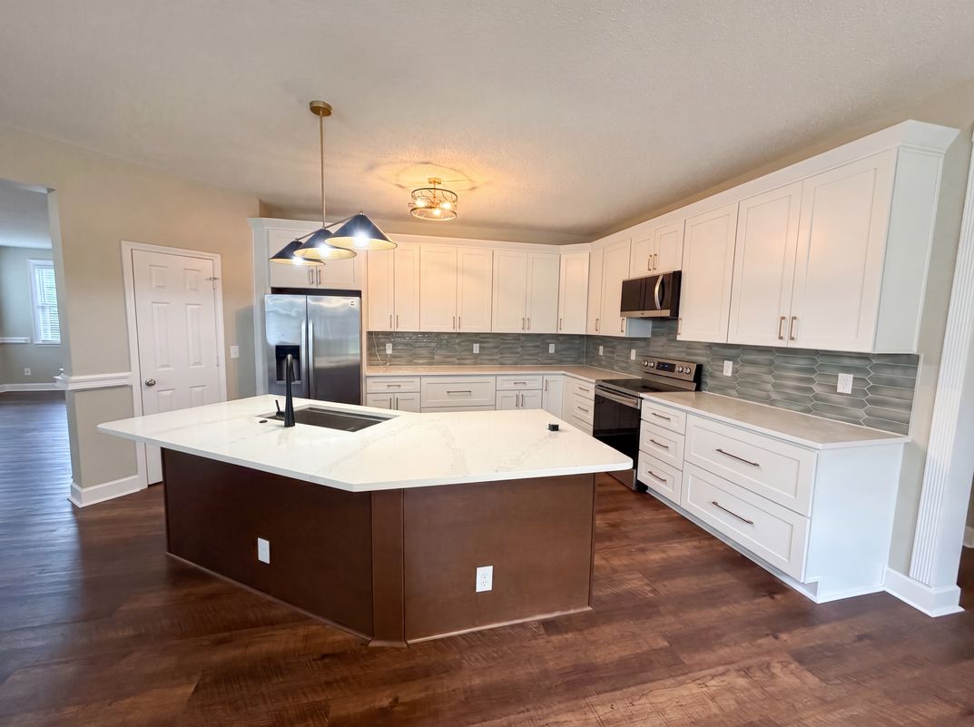 Photo 2 of 19 of 1812 Devonridge Dr, Fuquay Varina, NC