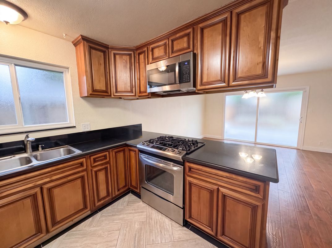 Photo 9 of 27 of 2605 Waterton Way, Sacramento, CA