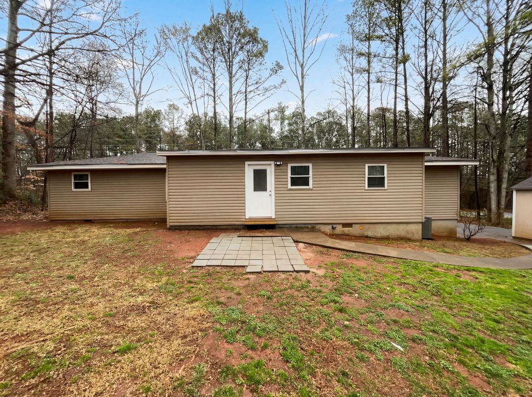 Photo 5 of 27 of 431 Cedarcrest Rd, Dallas, GA