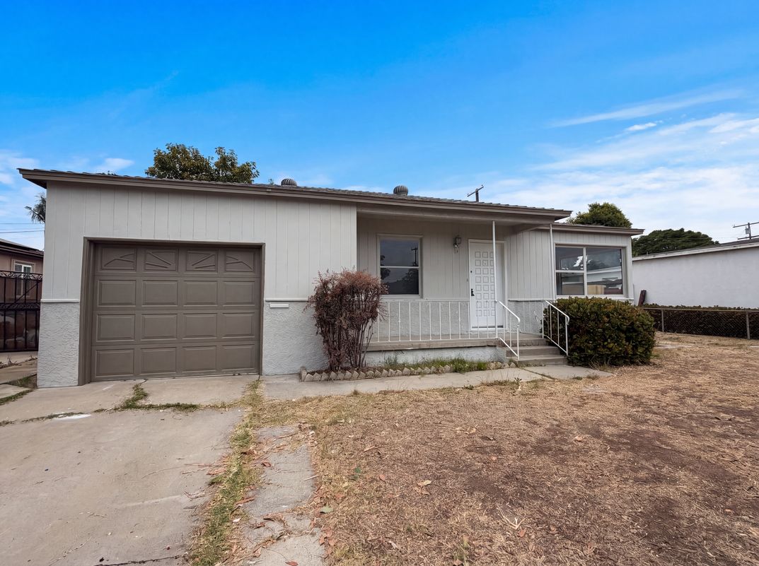 Photo 15 of 19 of 625 Woodlawn Ave, Chula Vista, CA