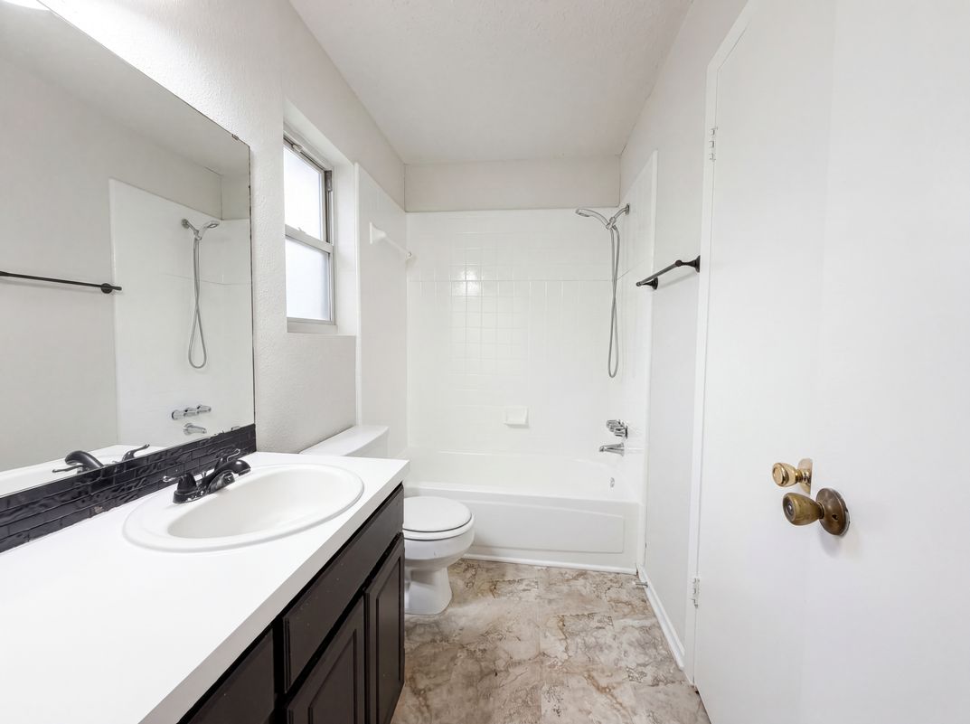 Photo 6 of 18 of 203 W Hogan Dr, Copperas Cove, TX