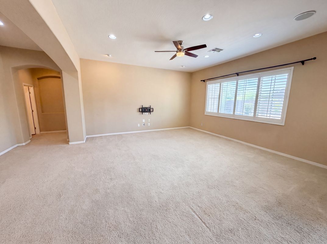 Photo 12 of 33 of 3080 E Powell Way, Gilbert, AZ