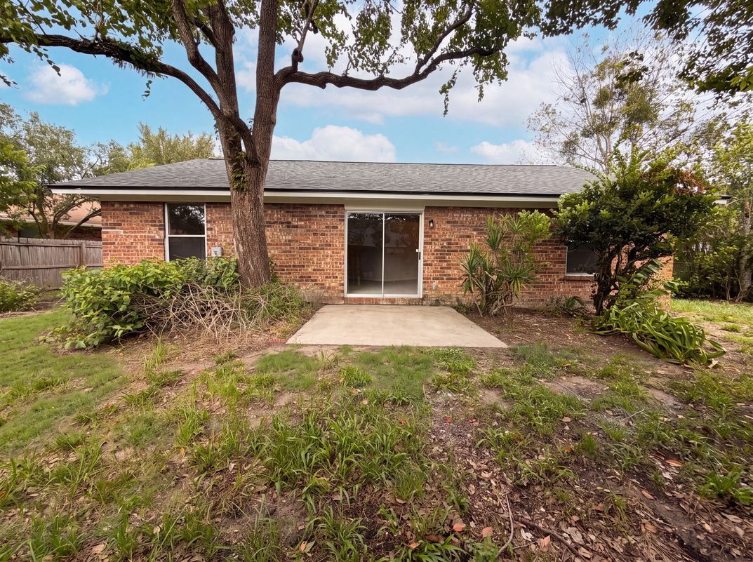 Photo 5 of 19 of 6320 Ian Chad Dr E, Jacksonville, FL