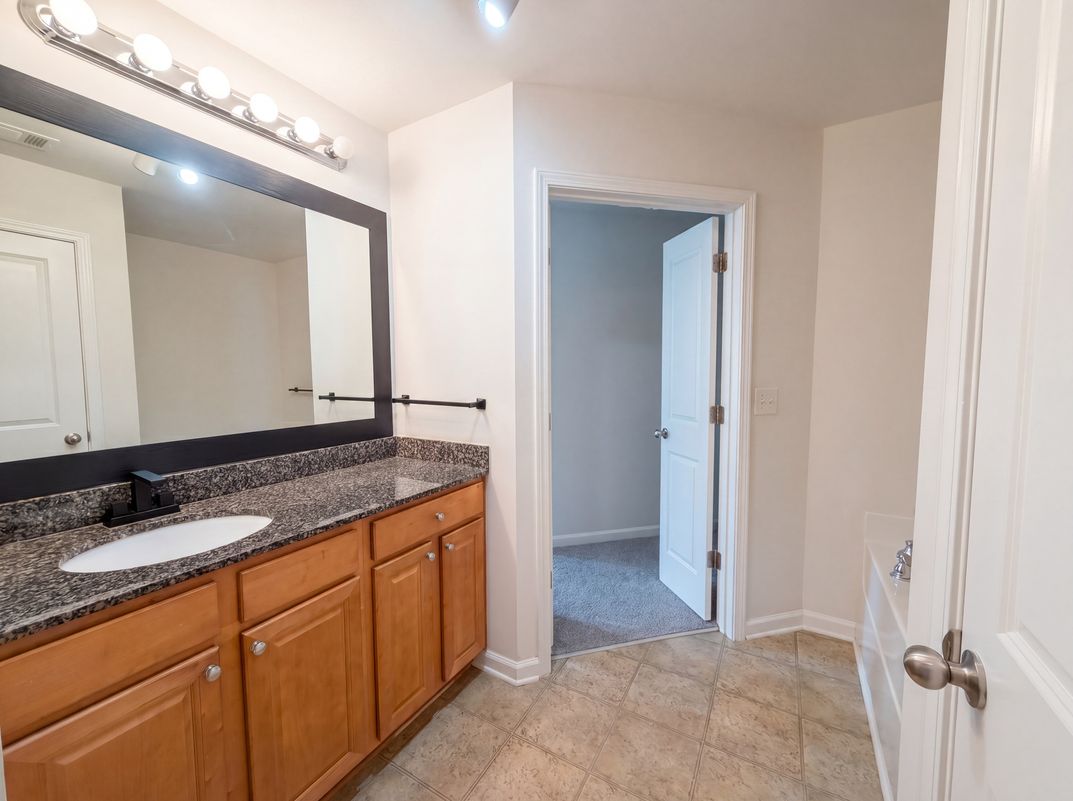 Photo 20 of 32 of 471 Tufton Trl SE, Atlanta, GA