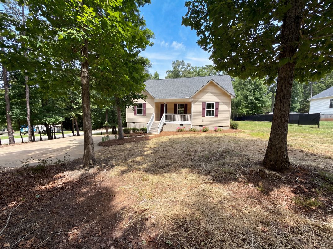 Photo 14 of 16 of 494 Hall Spencer Rd, Catawba, SC