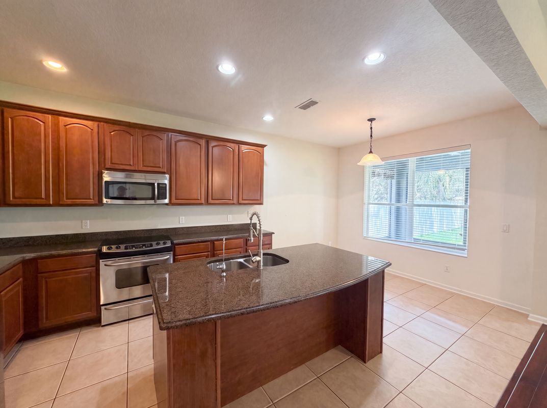 Photo 15 of 36 of 13228 Roskin Ln, Windermere, FL