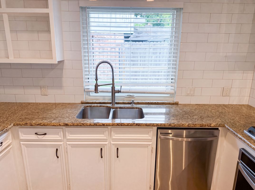 Photo 10 of 26 of 14923 Aspen Hills Dr, Houston, TX