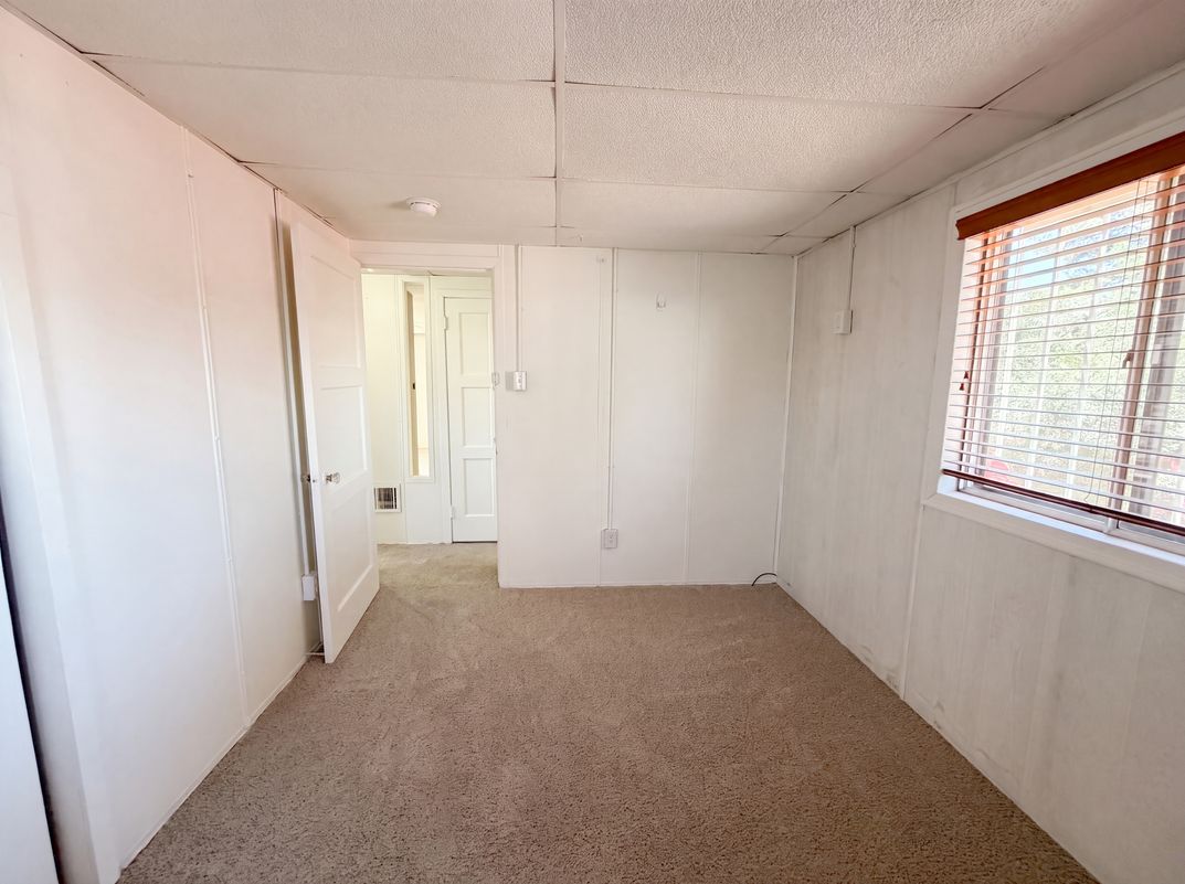Photo 11 of 21 of 1758 39th St, Los Alamos, NM