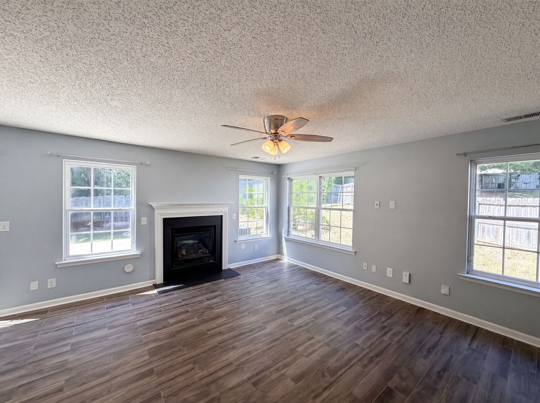 Photo 7 of 17 of 6005 Silkwater Ct, Raleigh, NC