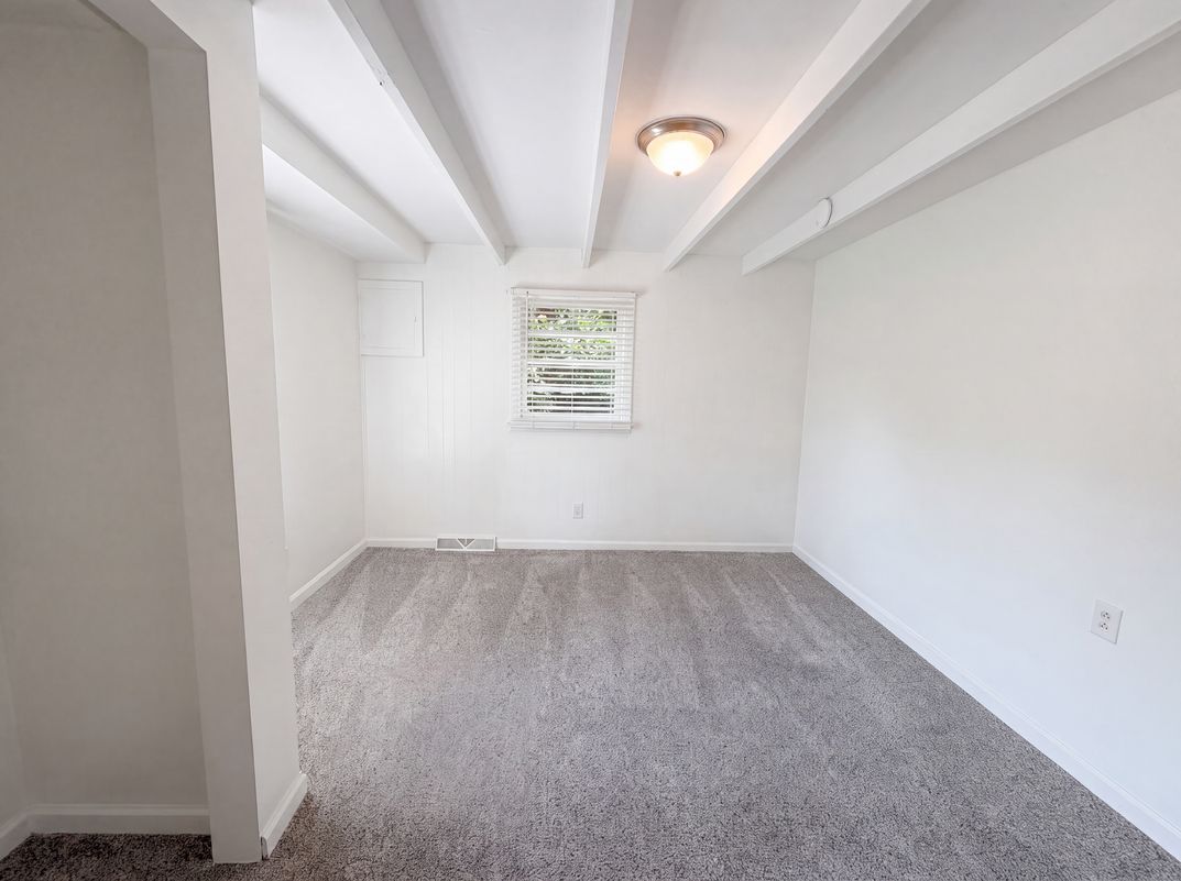 Photo 5 of 23 of 1502 Pine St, West Columbia, SC