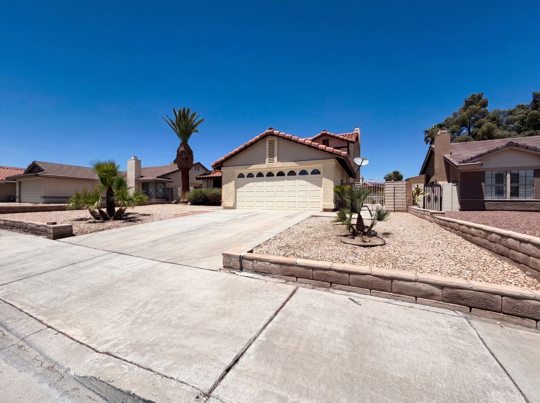 Photo 15 of 20 of 3152 Viewcrest Ave, Henderson, NV