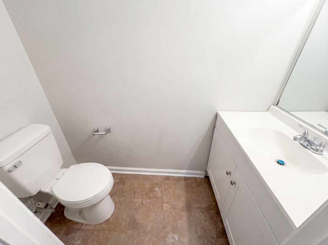 Photo 11 of 25 of 625 E Princess Anne Rd, Norfolk, VA