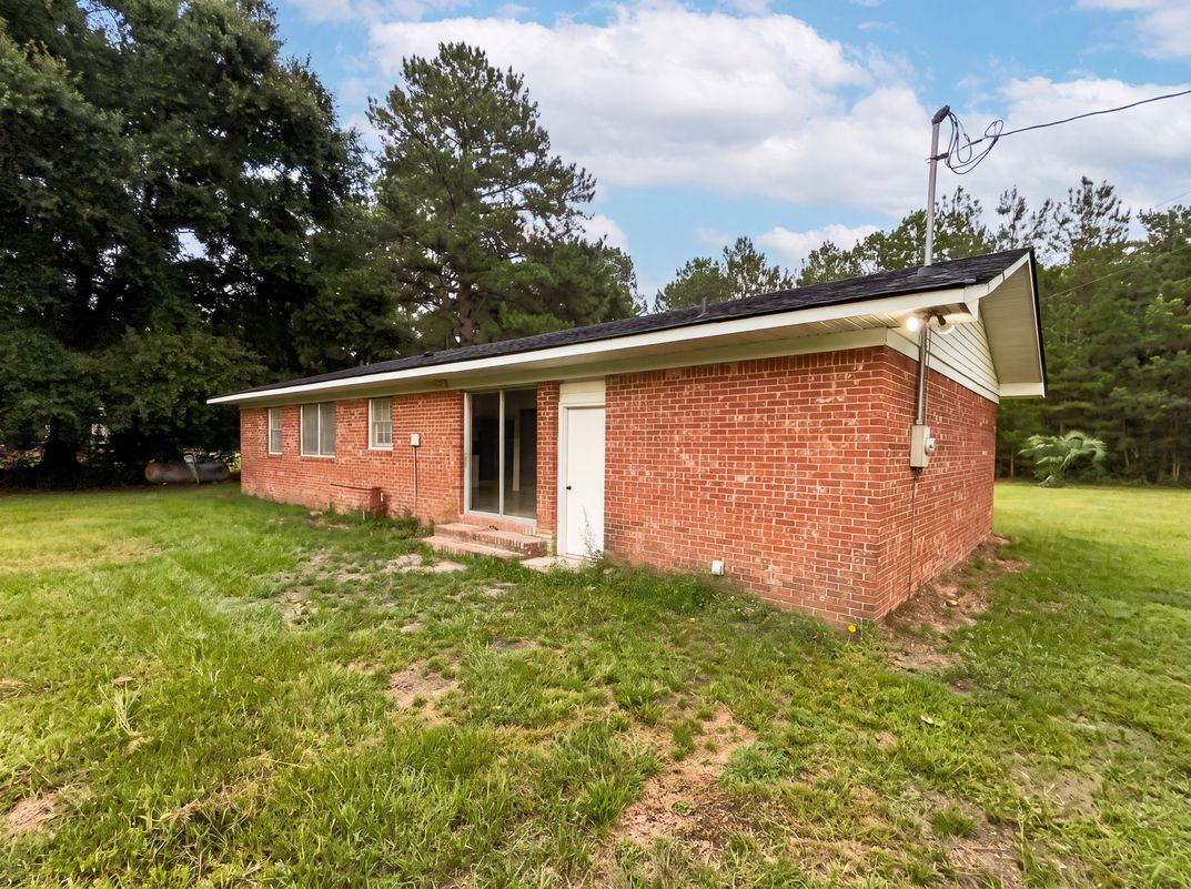 Photo 18 of 19 of 15 Altman Rd, Hampton, SC