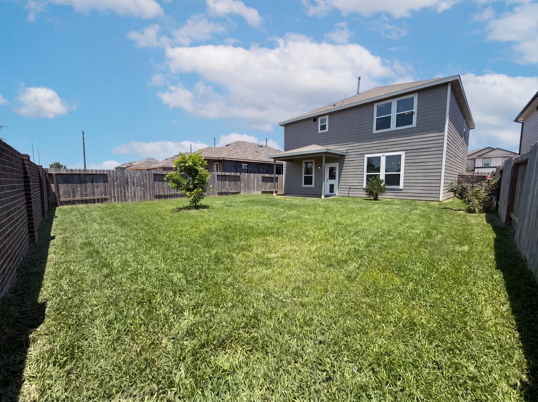 Photo 22 of 24 of 25635 Balsamroot Dr, Magnolia, TX