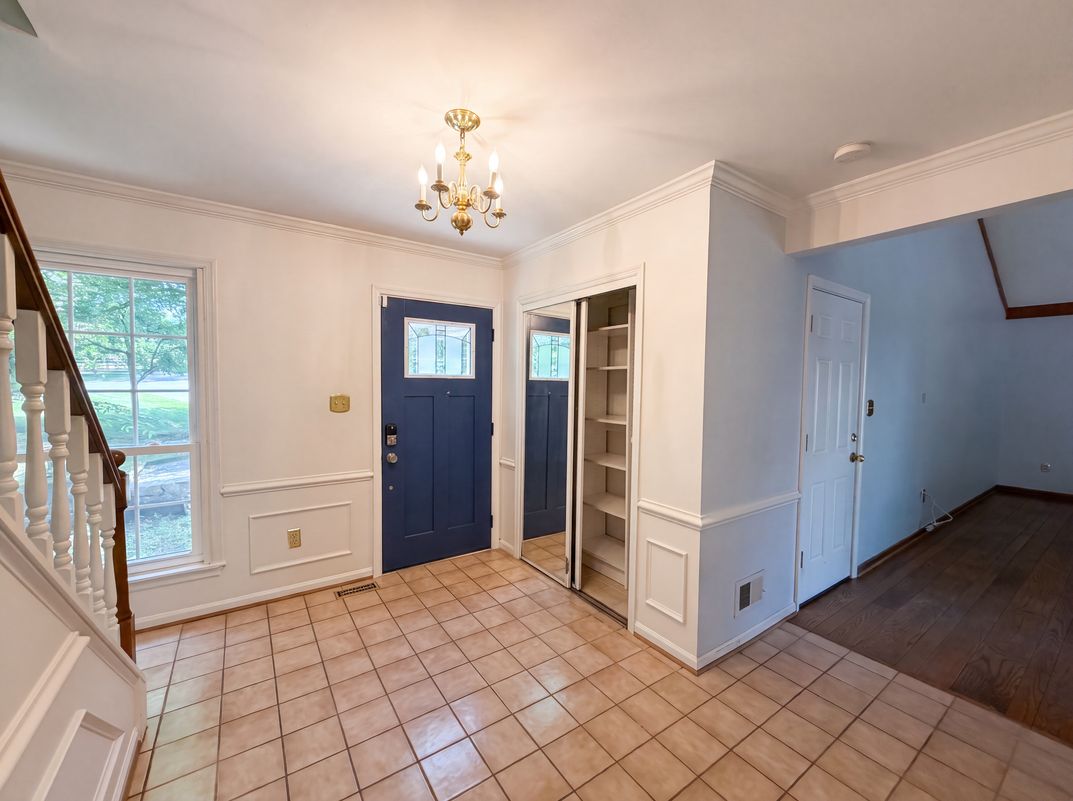 Photo 6 of 66 of 4819 Powell Rd, Fairfax, VA