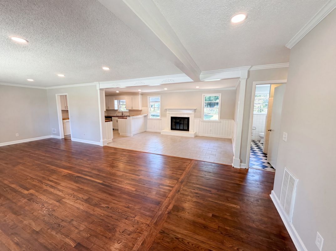 Photo 3 of 26 of 1817 Neptune Dr, Columbia, SC