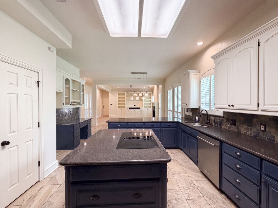Photo 18 of 38 of 4606 Mill Wood Dr, Colleyville, TX
