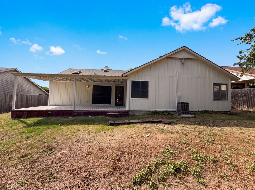 Photo 5 of 16 of 6806 Raintree Frst, San Antonio, TX