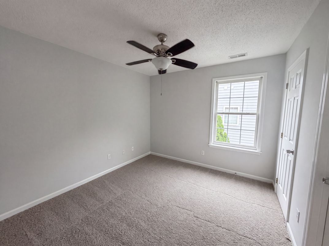 Photo 10 of 17 of 4549 Drewbridge Way, Raleigh, NC
