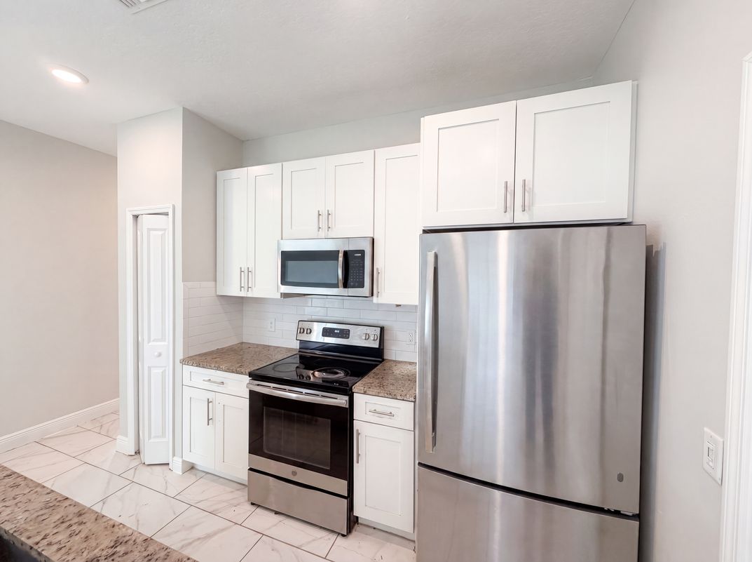 Photo 7 of 18 of 1140 Bancroft St, Deltona, FL