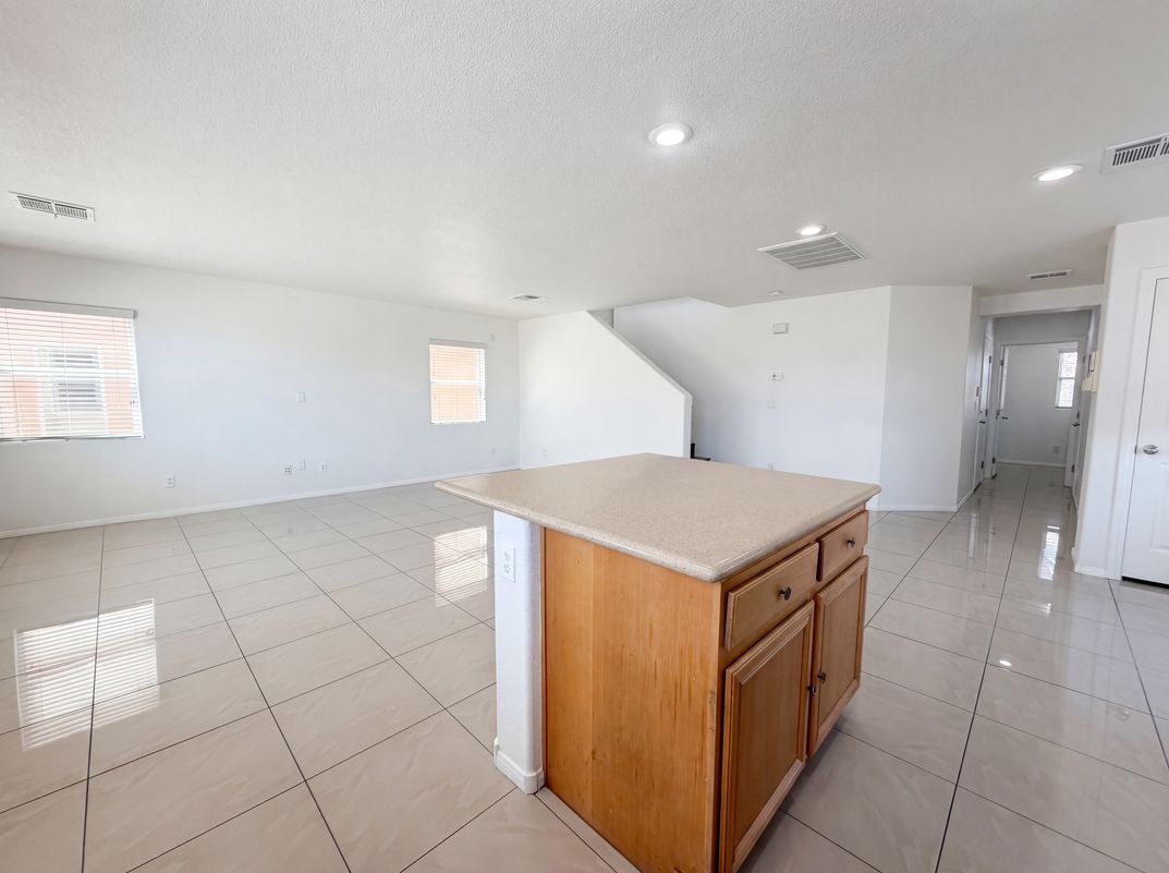Photo 11 of 24 of 10506 Yuha Desert Ct, Las Vegas, NV