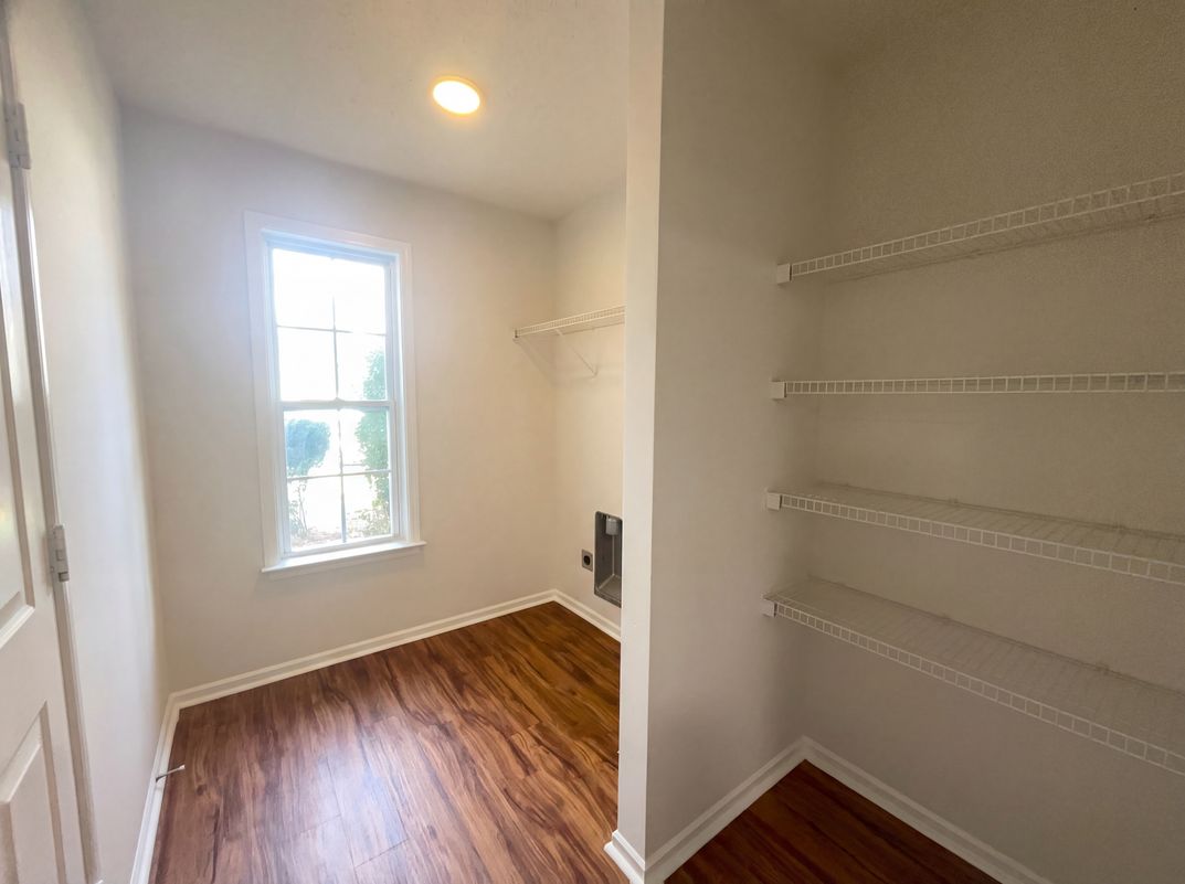 Photo 10 of 19 of 644 Carybrook Ct, York, SC