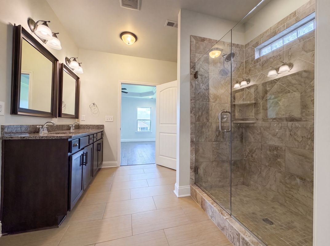Photo 14 of 21 of 137 Ferdinand Dr, Gallatin, TN