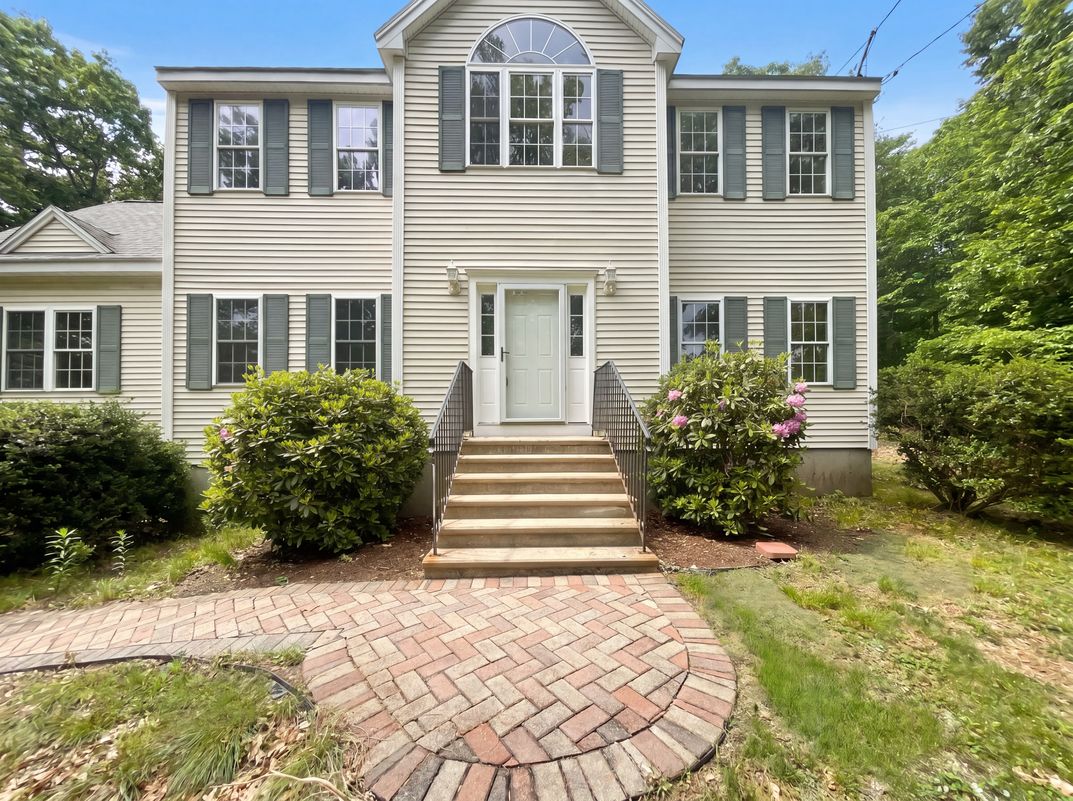 Property photo 1 of 14 Smith Rd