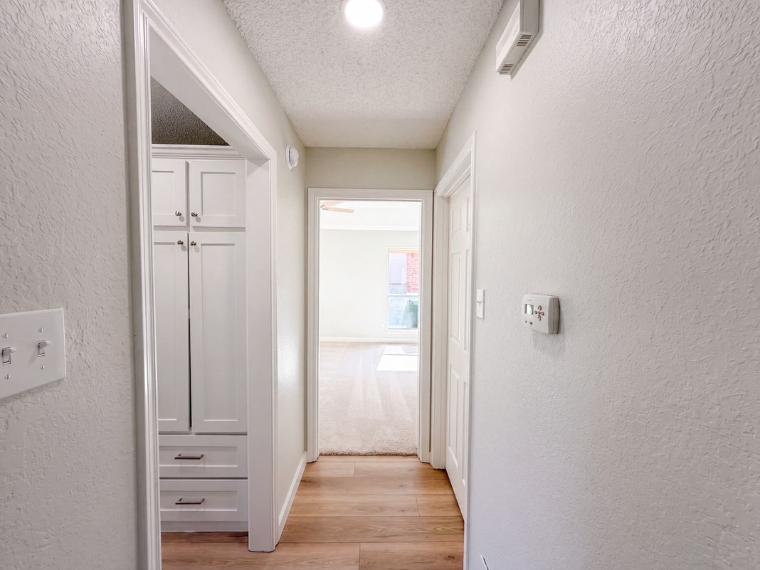Photo 11 of 27 of 6037 Sundown Dr, Watauga, TX