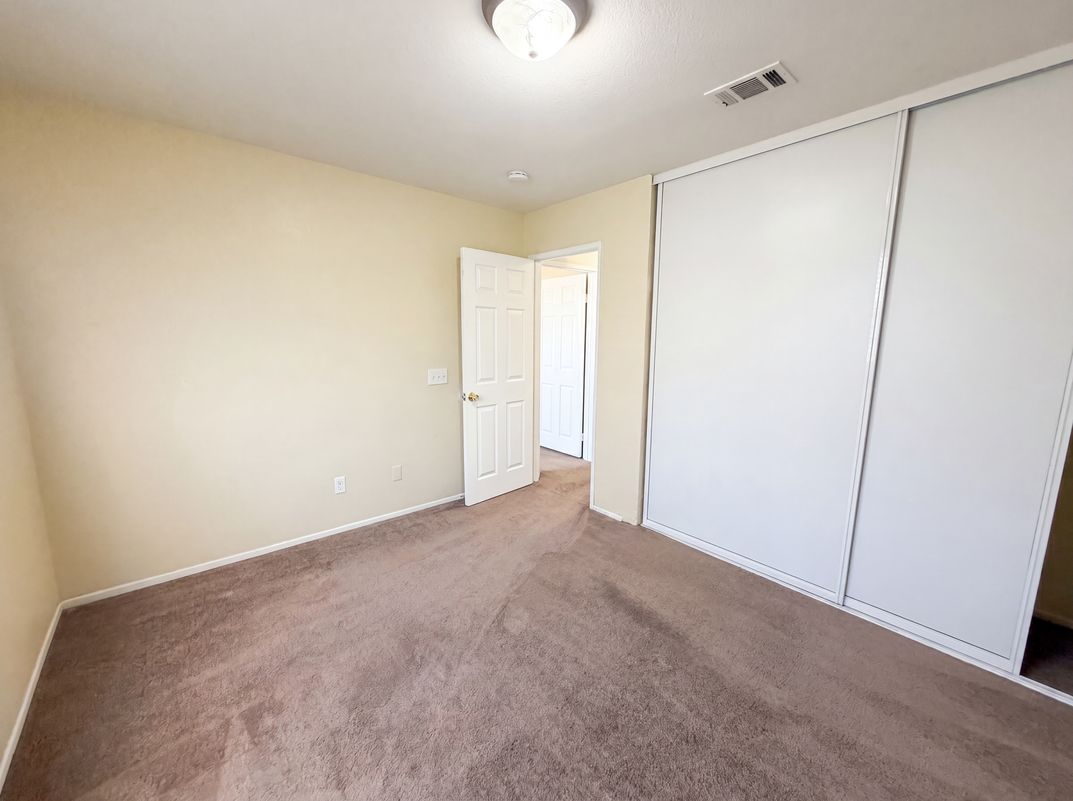 Photo 20 of 36 of 11401 Villa St, Adelanto, CA