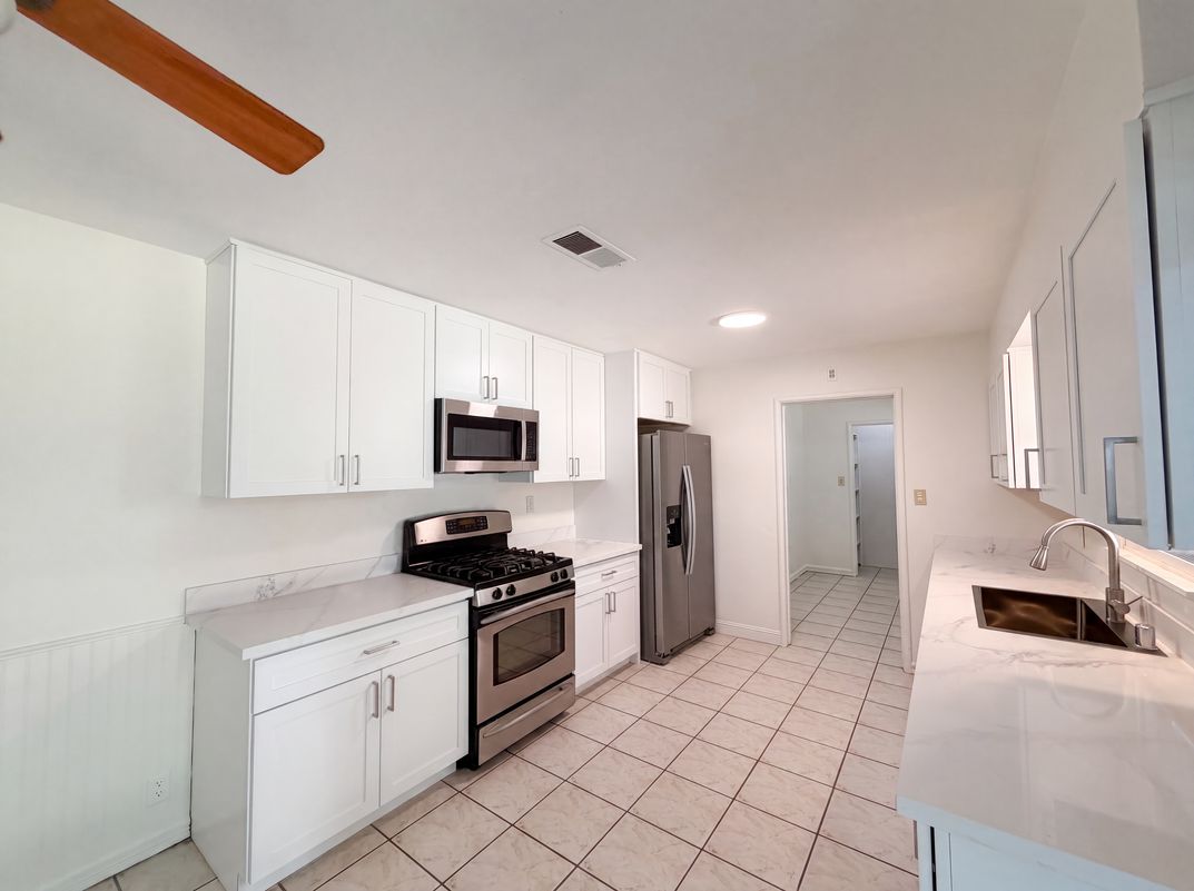 Photo 10 of 41 of 719 N Crescent Ave, Lodi, CA