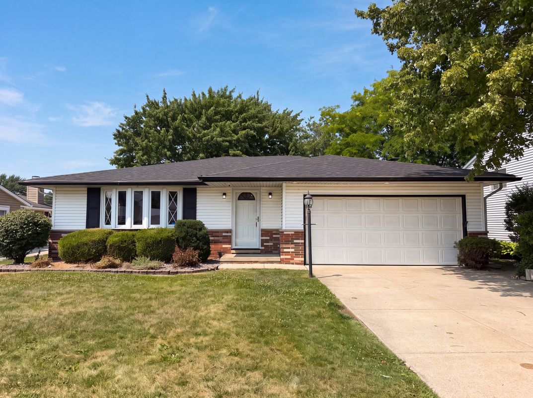 Photo 18 of 22 of 11500 Stormes Dr, Cleveland, OH