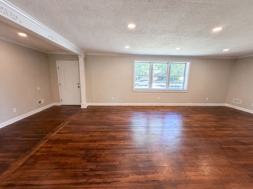 Photo 8 of 26 of 1817 Neptune Dr, Columbia, SC