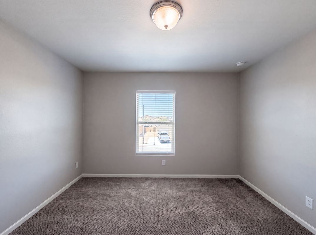 Photo 7 of 23 of 137 W Dewey Ave, Coolidge, AZ