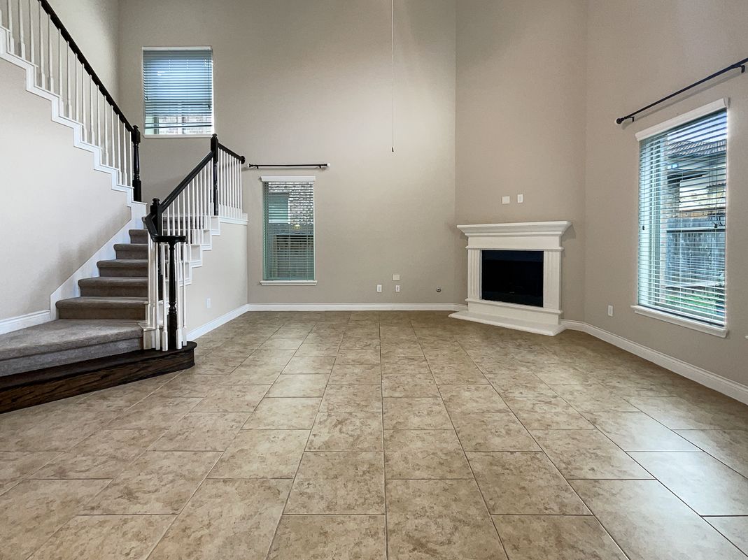 Photo 3 of 27 of 24542 N Denham Ridge Ln, Spring, TX