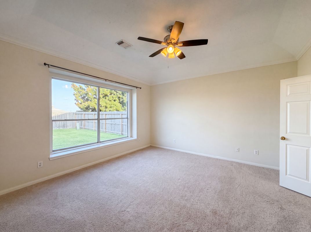 Photo 13 of 22 of 7914 Ingle Oak Dr, Houston, TX