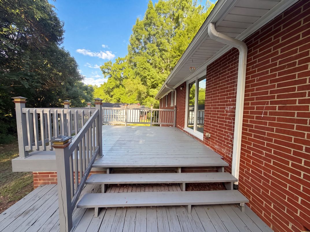Photo 14 of 16 of 407 Lamesa Dr, Raleigh, NC