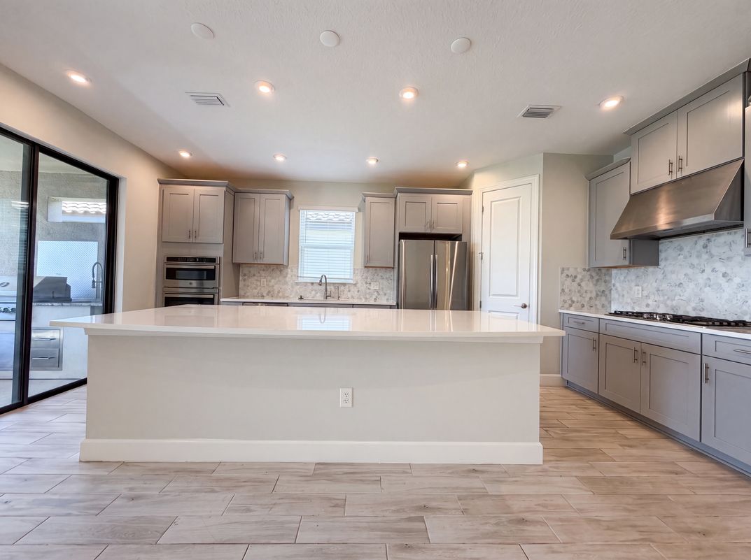 Photo 10 of 31 of 4516 Crestpoint Way, Palmetto, FL