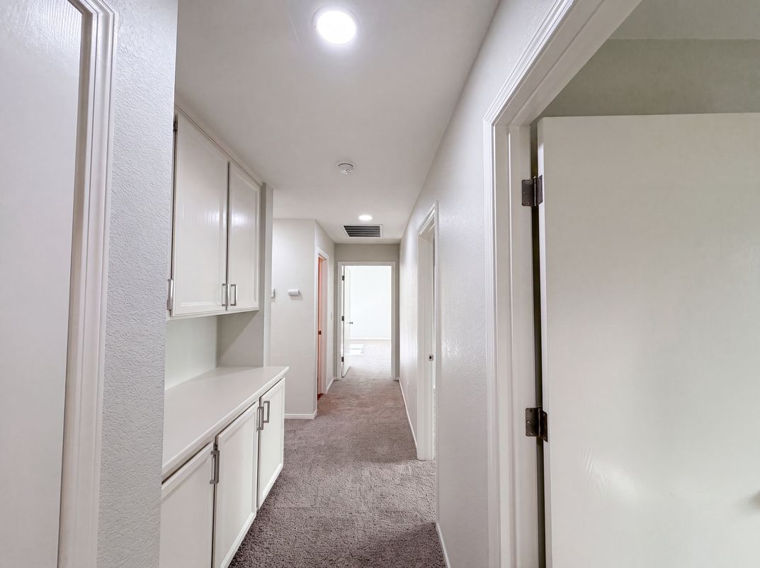 Photo 33 of 45 of 1570 Arcola Ave, Sacramento, CA