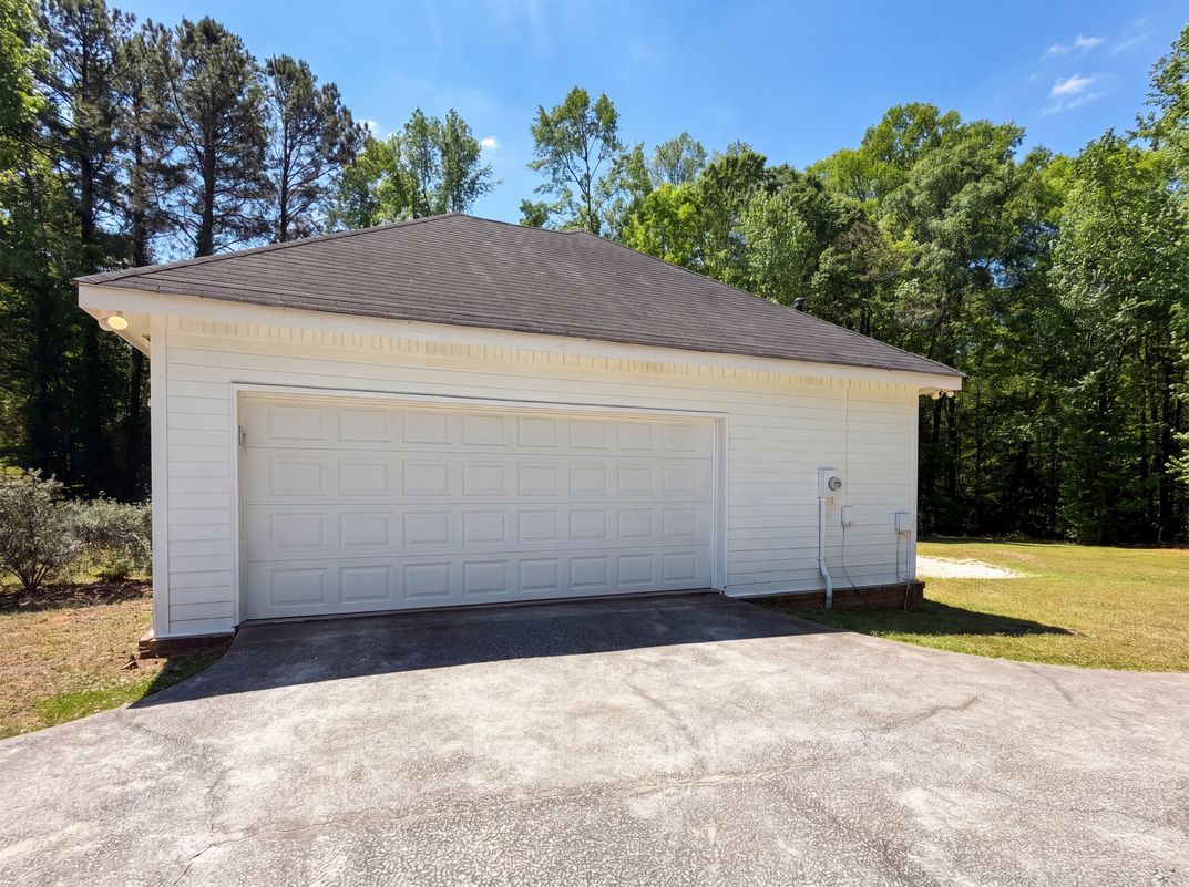 Photo 18 of 22 of 213 Carl Parker Rd, Hampton, GA