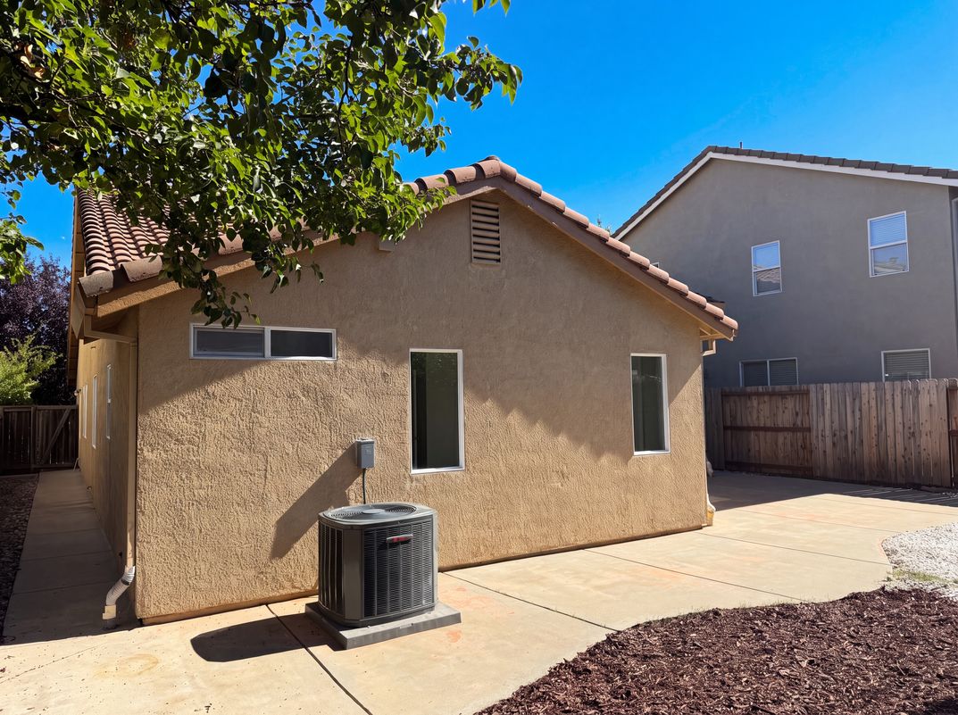 Photo 41 of 45 of 1570 Arcola Ave, Sacramento, CA