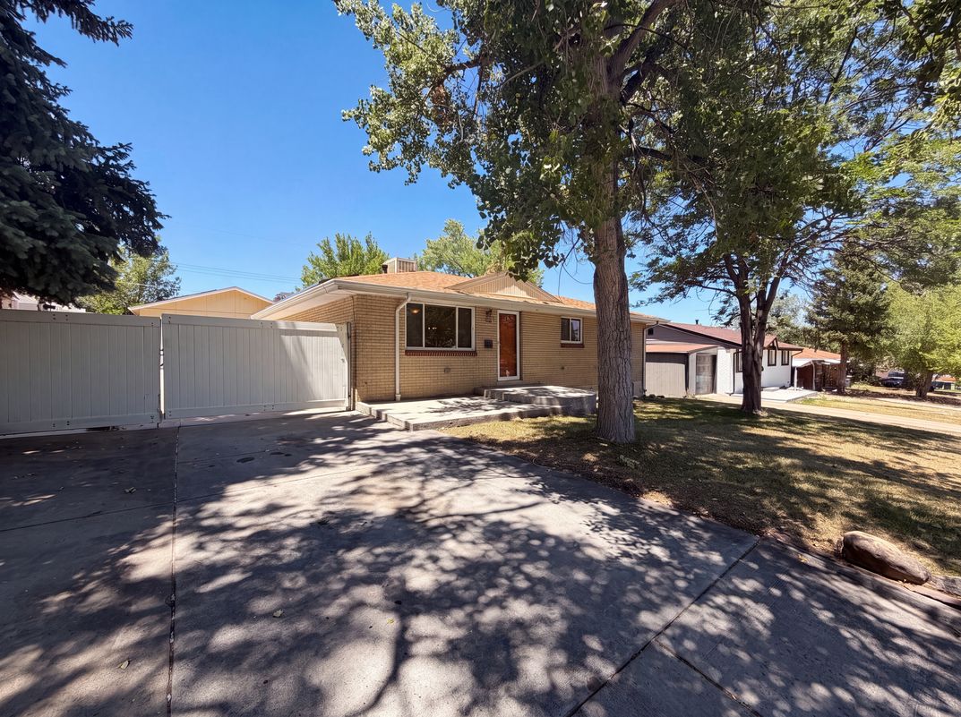Photo 23 of 28 of 5667 Johnson St, Arvada, CO