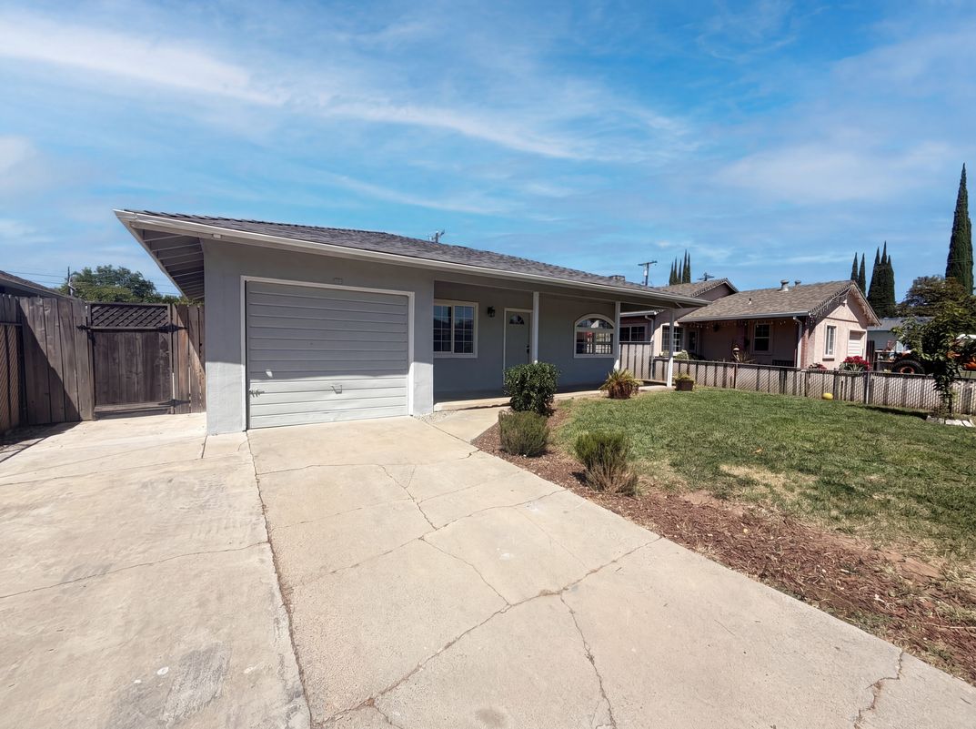 Photo 20 of 22 of 1482 Knights Row, Yuba City, CA