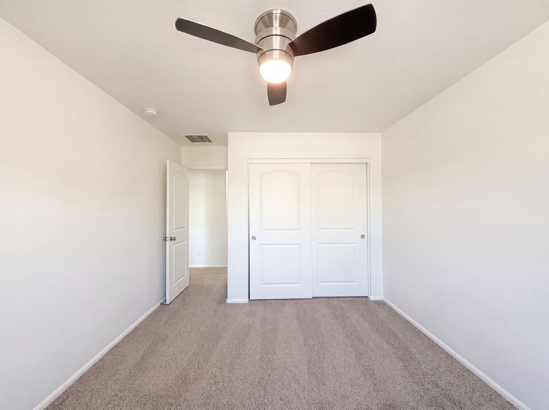 Photo 18 of 27 of 7730 W Giles Rd, Phoenix, AZ