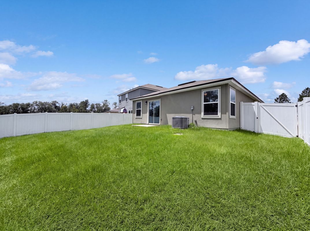 Photo 5 of 18 of 3166 Rustic Deer Way, Green Cove Springs, FL