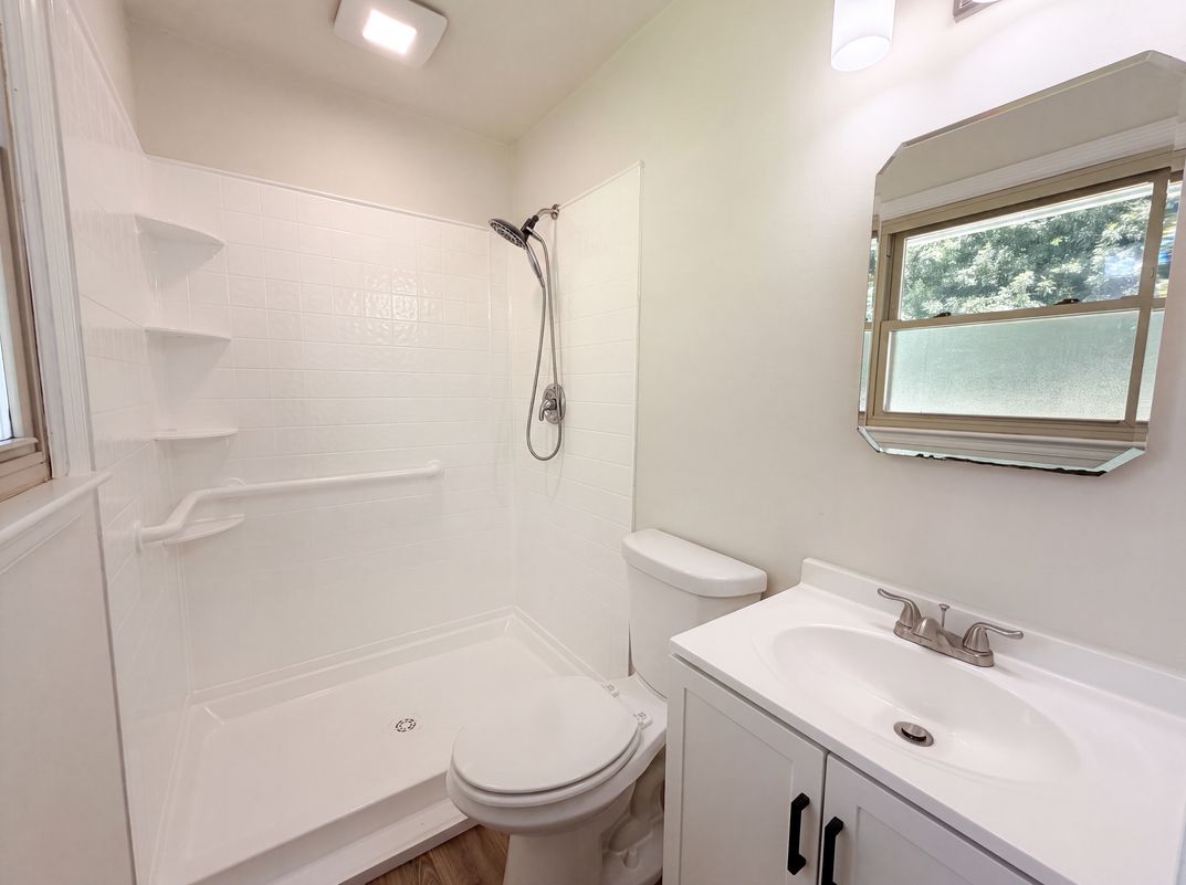Photo 14 of 22 of 212 Islandia Ct W, Nashville, TN